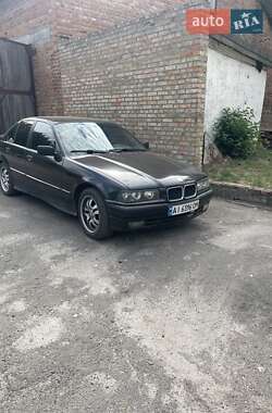 Седан BMW 3 Series 1993 в Иванкове