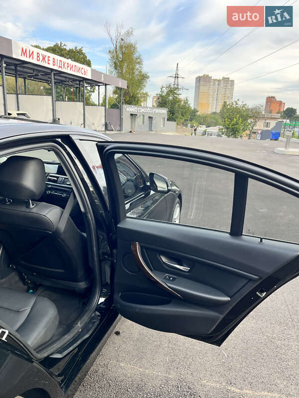 Седан BMW 3 Series 2015 в Киеве фото 16 Седан BMW 3 Series 2015 в Киеве