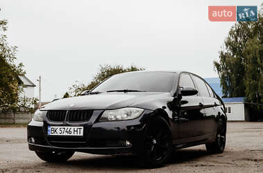 Седан BMW 3 Series 2006 в Остроге