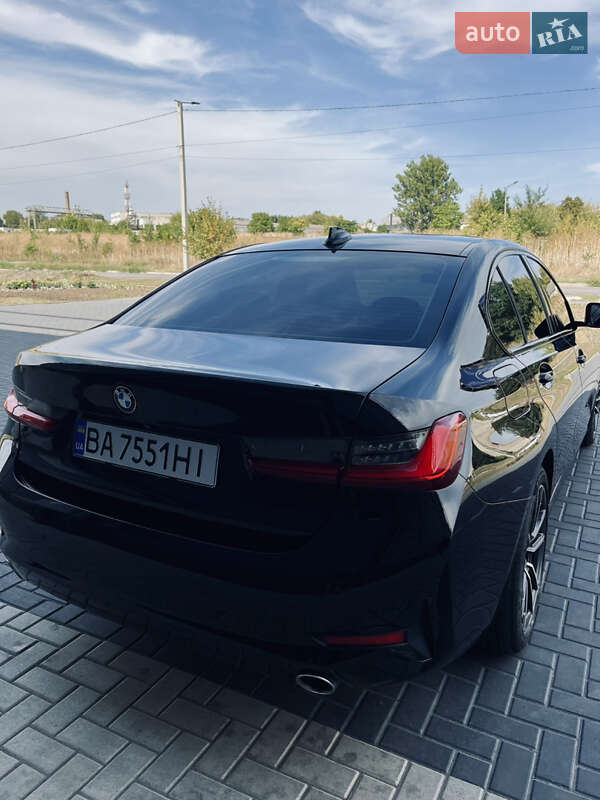 Седан BMW 3 Series 2019 в Кропивницком фото 13 Седан BMW 3 Series 2019 в Кропивницком