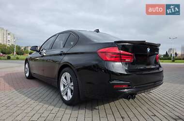 Седан BMW 3 Series 2016 в Львові