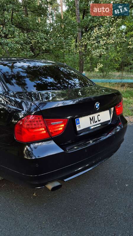 Седан BMW 3 Series 2010 в Києві