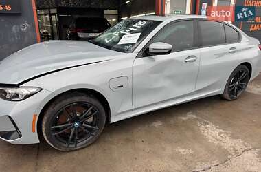 Седан BMW 3 Series 2023 в Львове