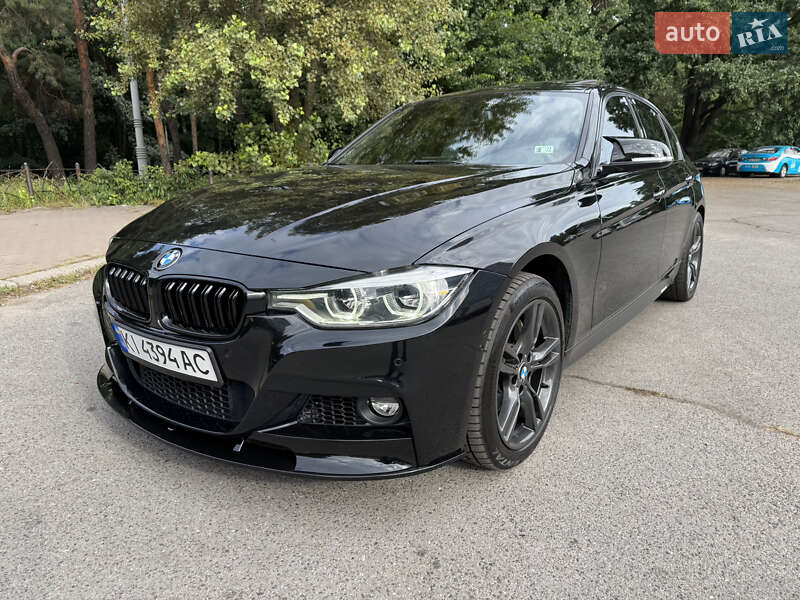 Седан BMW 3 Series 2018 в Киеве