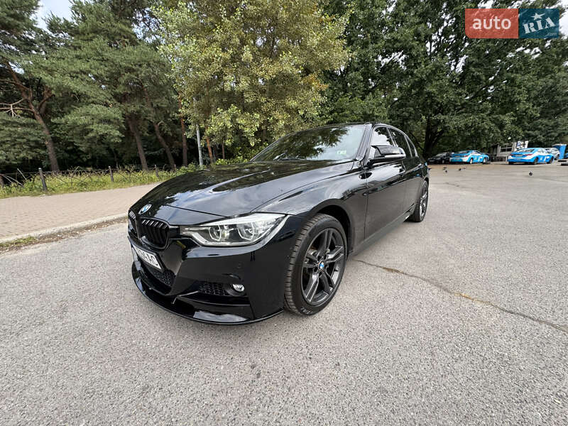 Седан BMW 3 Series 2018 в Киеве
