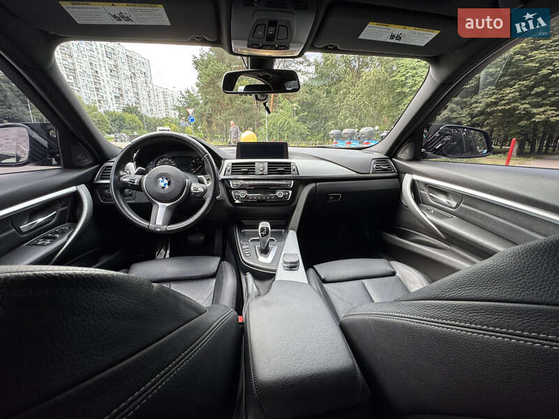 Седан BMW 3 Series 2018 в Киеве
