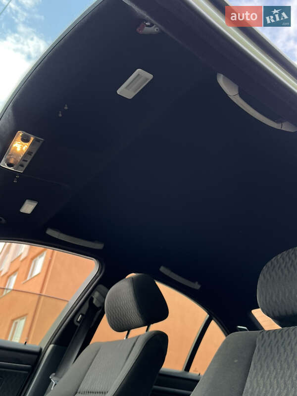 Седан BMW 3 Series 2000 в Солотвине