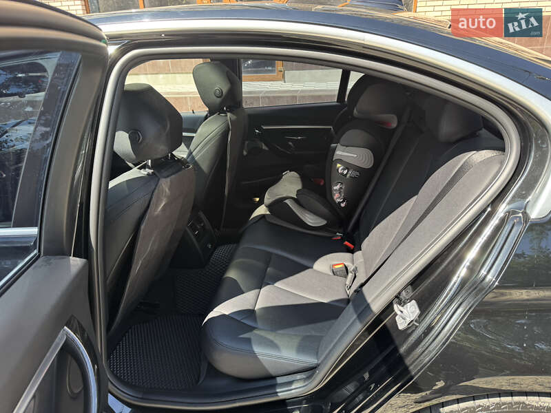 Седан BMW 3 Series 2018 в Ирпене фото 10 Седан BMW 3 Series 2018 в Ирпене