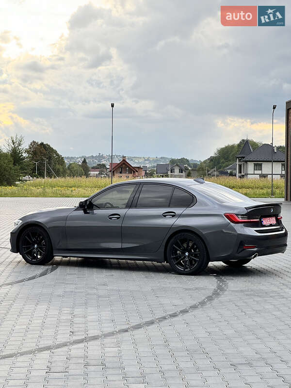 Седан BMW 3 Series 2019 в Черновцах