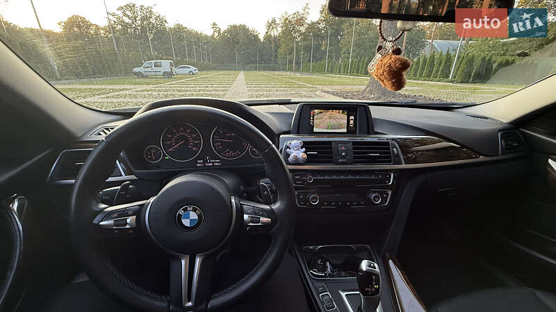 Седан BMW 3 Series 2016 в Киеве