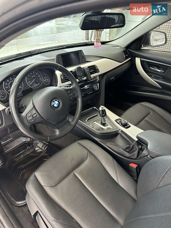 Седан BMW 3 Series 2015 в Киеве фото 6 Седан BMW 3 Series 2015 в Киеве