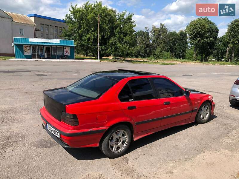 Седан BMW 3 Series 1991 в Виннице