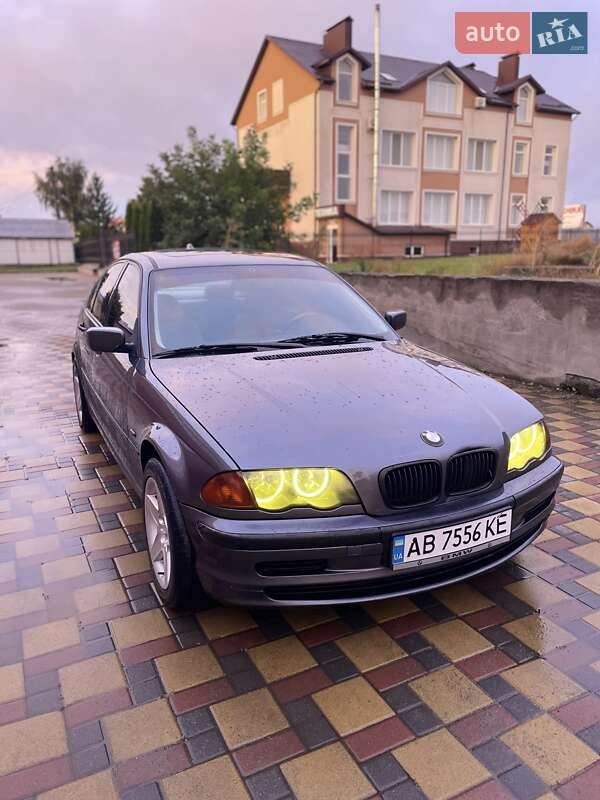 Седан BMW 3 Series 1999 в Гайсине