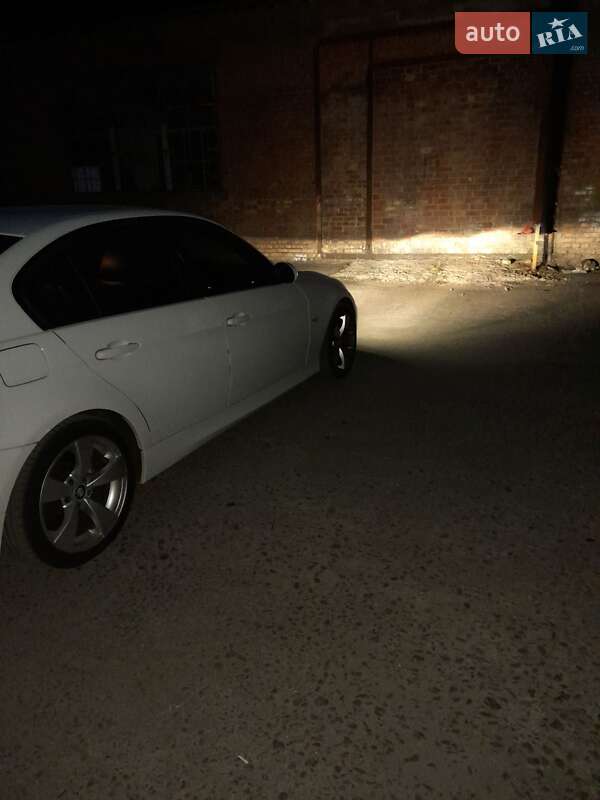 Седан BMW 3 Series 2008 в Никополе фото 4 Седан BMW 3 Series 2008 в Никополе