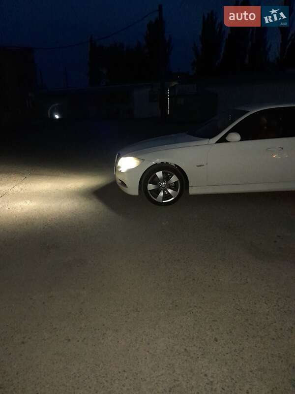 Седан BMW 3 Series 2008 в Никополе фото 14 Седан BMW 3 Series 2008 в Никополе