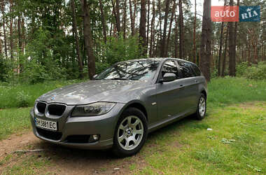 Универсал BMW 3 Series 2011 в 