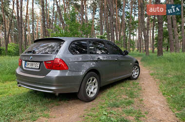 Универсал BMW 3 Series 2011 в 