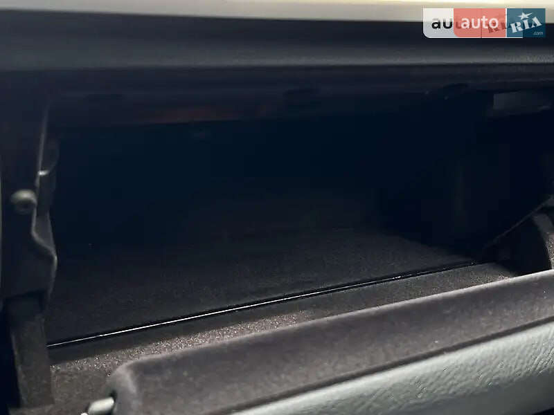 Универсал BMW 3 Series 2018 в Львове фото 29 Универсал BMW 3 Series 2018 в Львове