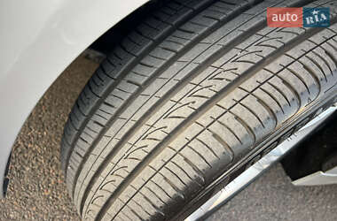Седан BMW 3 Series 2012 в 