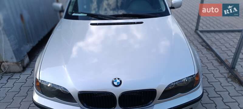 Седан BMW 3 Series 2004 в Киеве