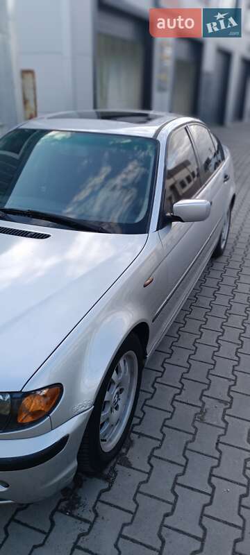 Седан BMW 3 Series 2004 в Киеве