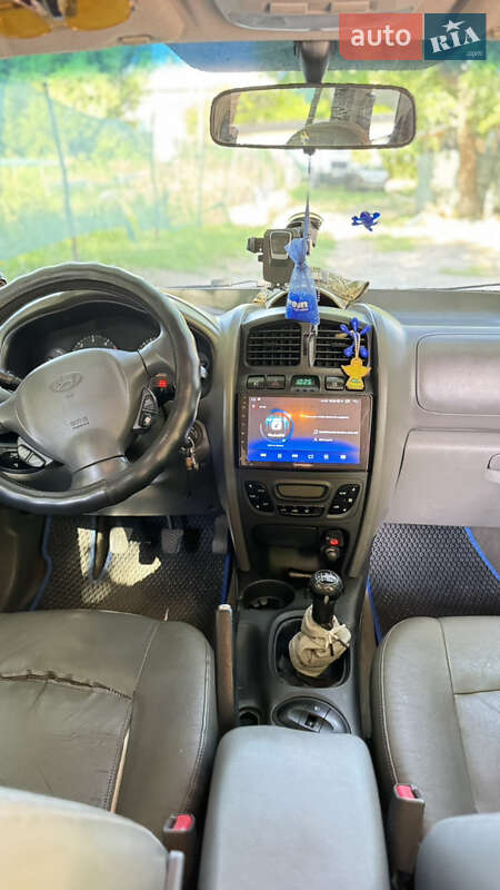 Седан BMW 3 Series 2002 в Каневе