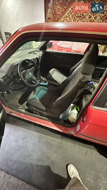 Купе BMW 3 Series 1983 в Першотравенську