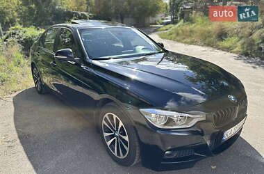Седан BMW 3 Series 2017 в Киеве