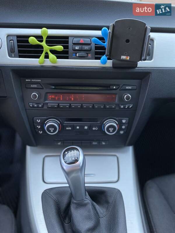 Седан BMW 3 Series 2008 в Золочеве