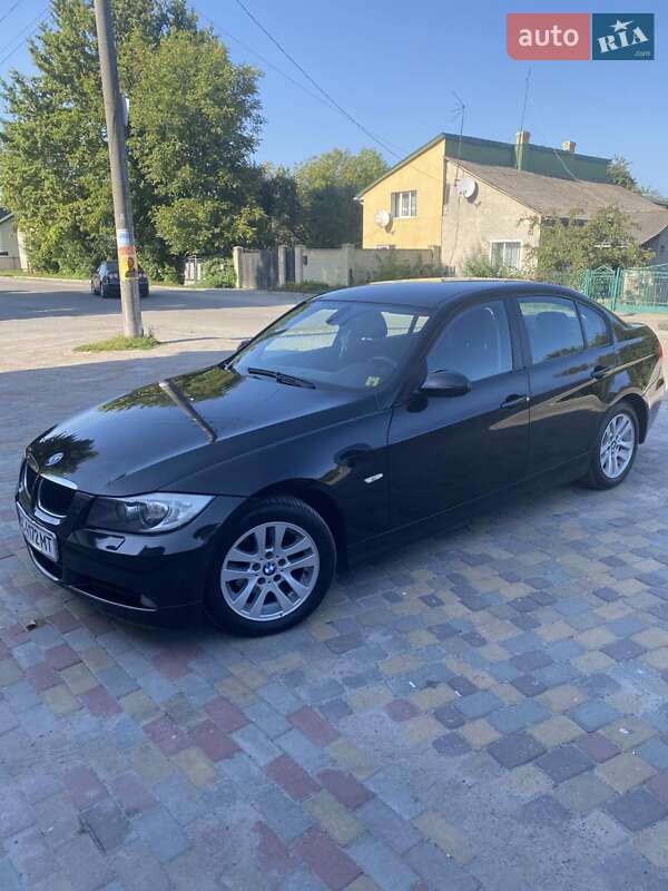 Седан BMW 3 Series 2008 в Золочеве