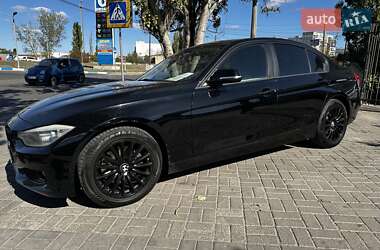 Седан BMW 3 Series 2015 в Николаеве