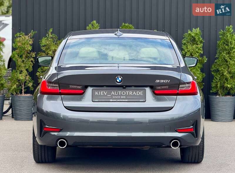Седан BMW 3 Series 2019 в Киеве