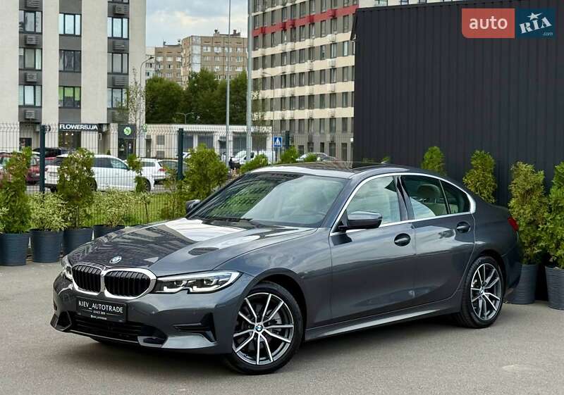 Седан BMW 3 Series 2019 в Киеве