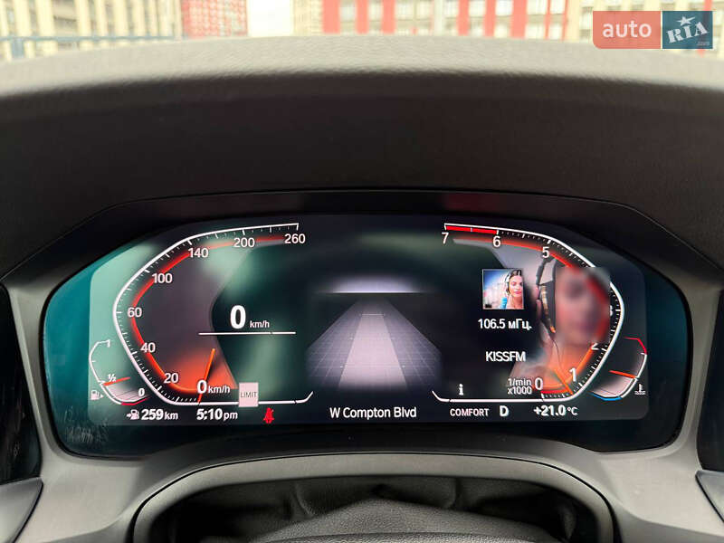 Седан BMW 3 Series 2019 в Киеве