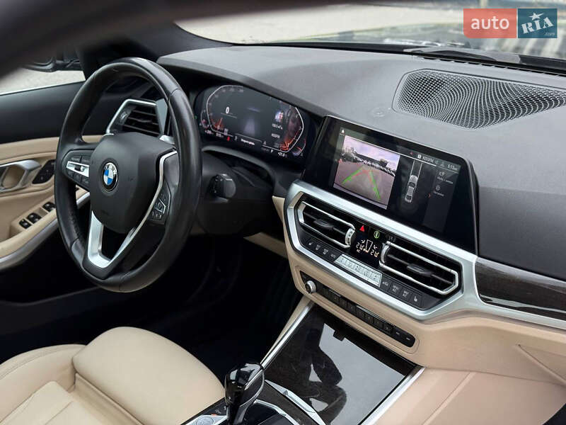 Седан BMW 3 Series 2019 в Киеве