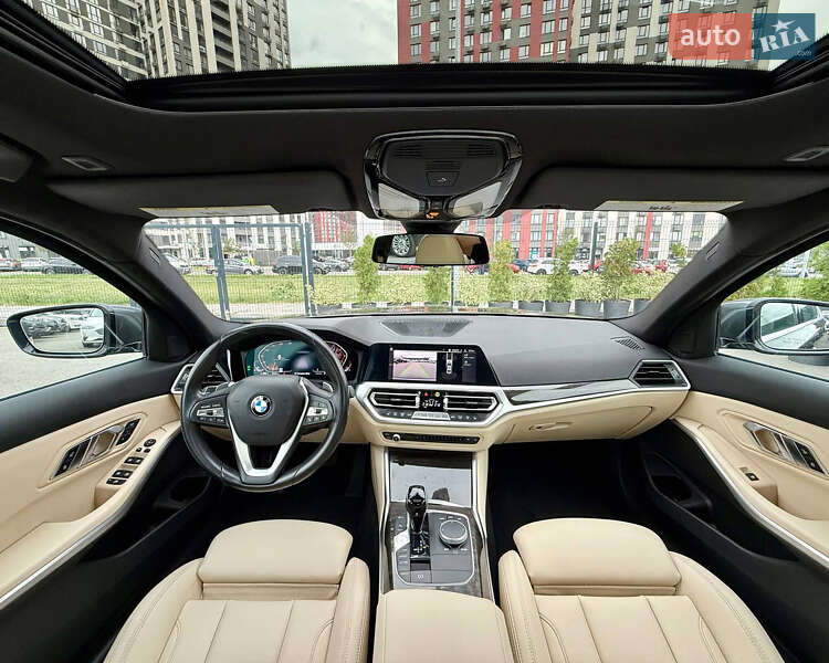 Седан BMW 3 Series 2019 в Киеве
