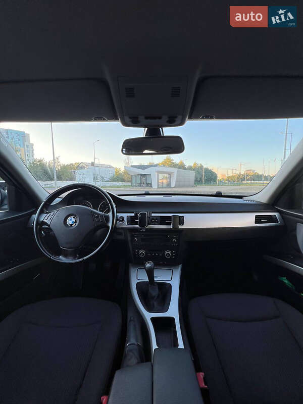 Седан BMW 3 Series 2009 в Львове фото 33 Седан BMW 3 Series 2009 в Львове