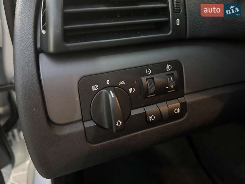 Універсал BMW 3 Series 2002 в Рівному