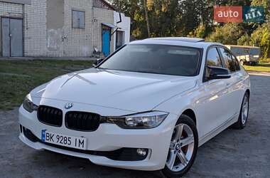 Седан BMW 3 Series 2013 в Звягеле