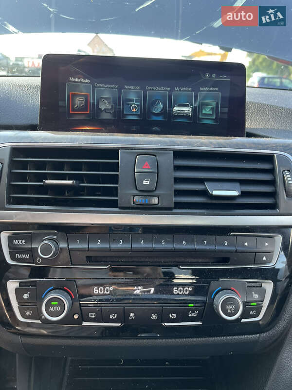 Седан BMW 3 Series 2017 в Львове