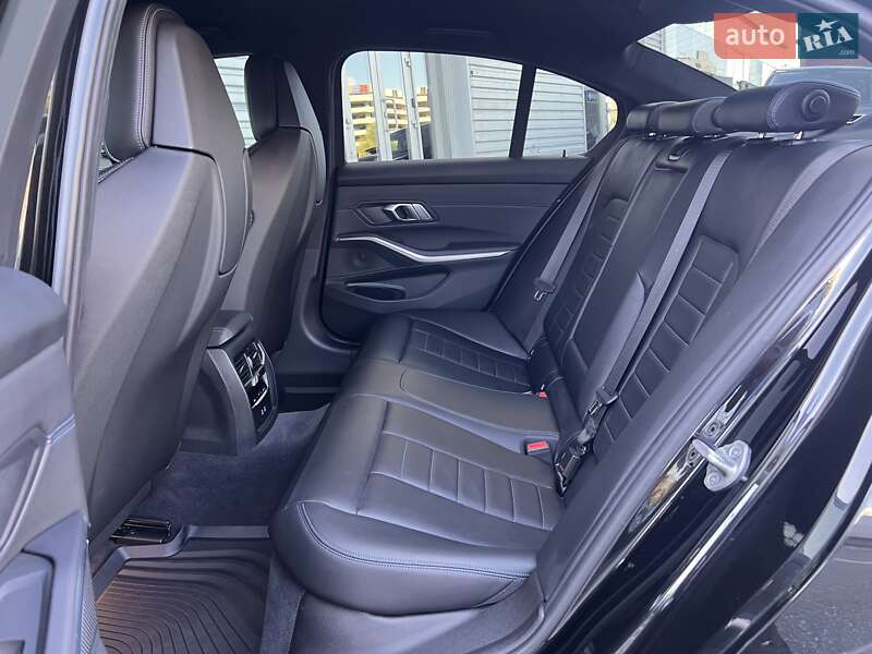 Седан BMW 3 Series 2021 в Киеве