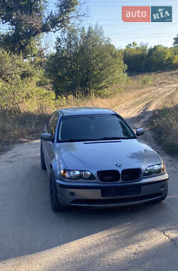 Седан BMW 3 Series 2003 в Каменском