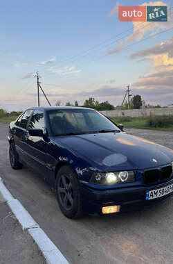 Седан BMW 3 Series 1995 в Коростышеве