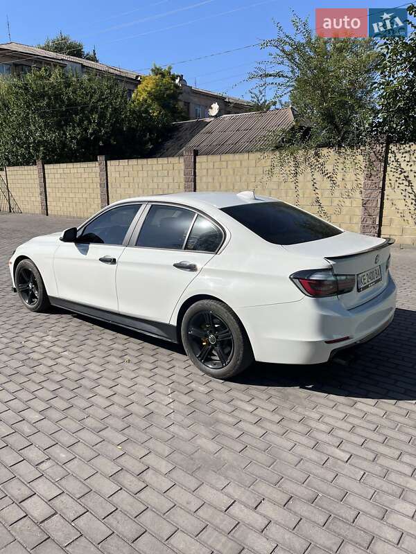 Седан BMW 3 Series 2013 в Каменском