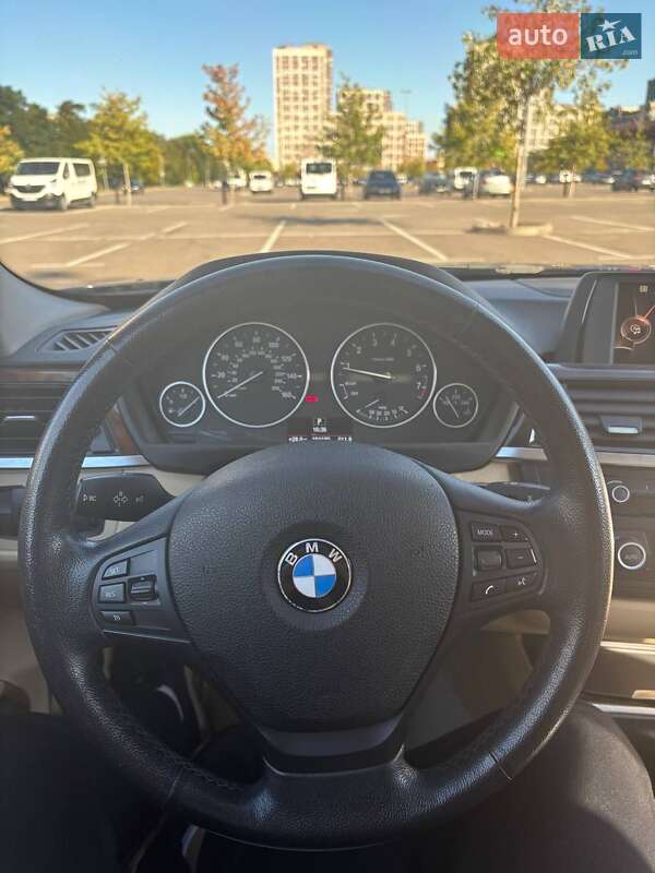 Седан BMW 3 Series 2014 в Киеве