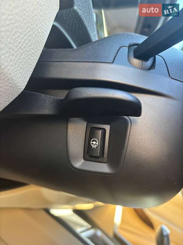 Седан BMW 3 Series 2014 в Киеве