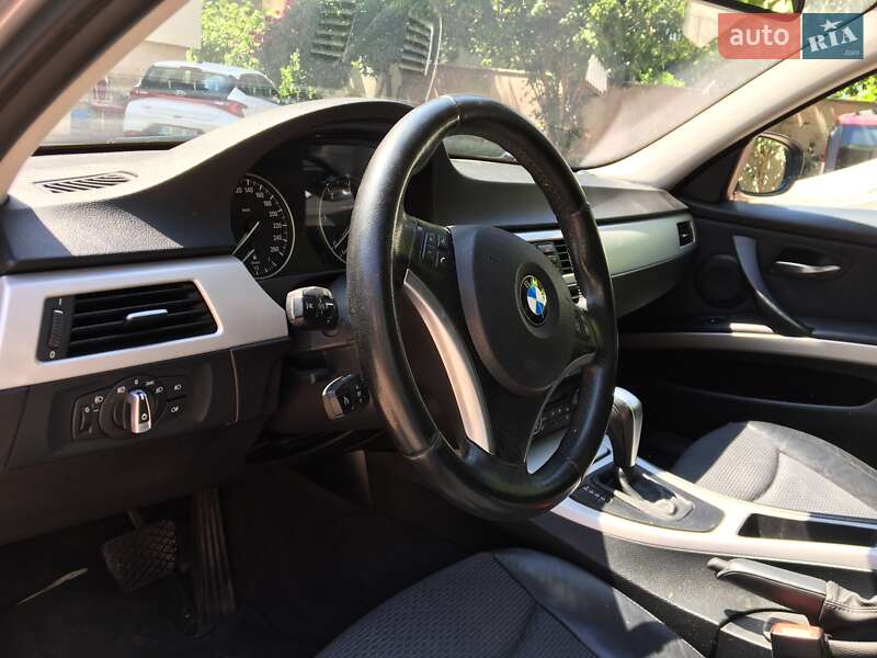Універсал BMW 3 Series 2009 в Львові фото 47 Універсал BMW 3 Series 2009 в Львові