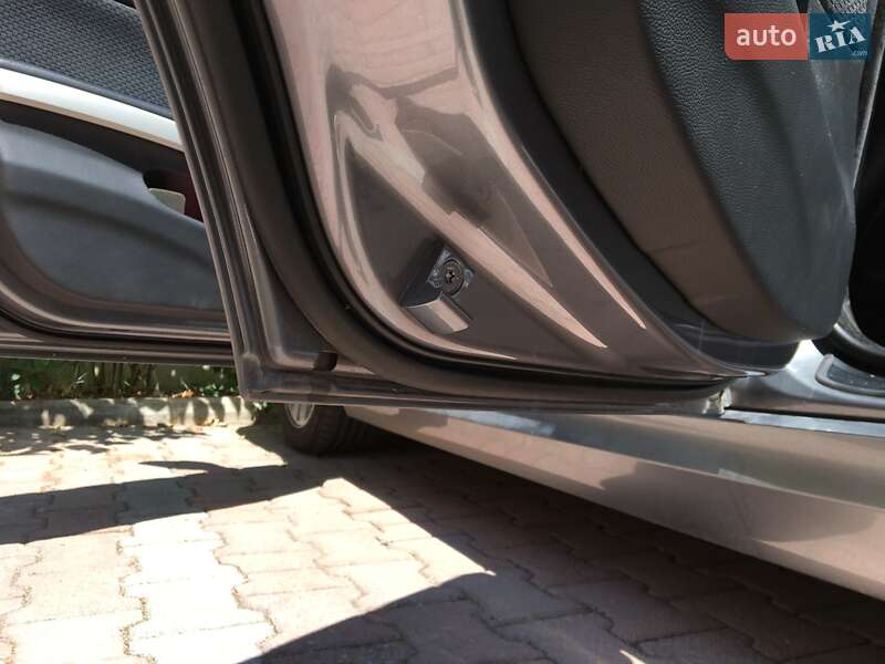 Універсал BMW 3 Series 2009 в Львові фото 55 Універсал BMW 3 Series 2009 в Львові