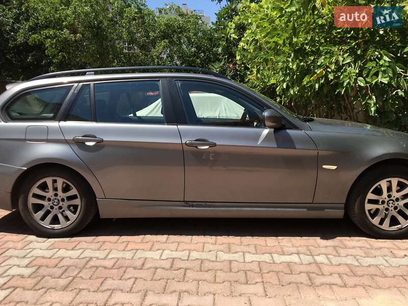 Універсал BMW 3 Series 2009 в Львові фото 105 Універсал BMW 3 Series 2009 в Львові