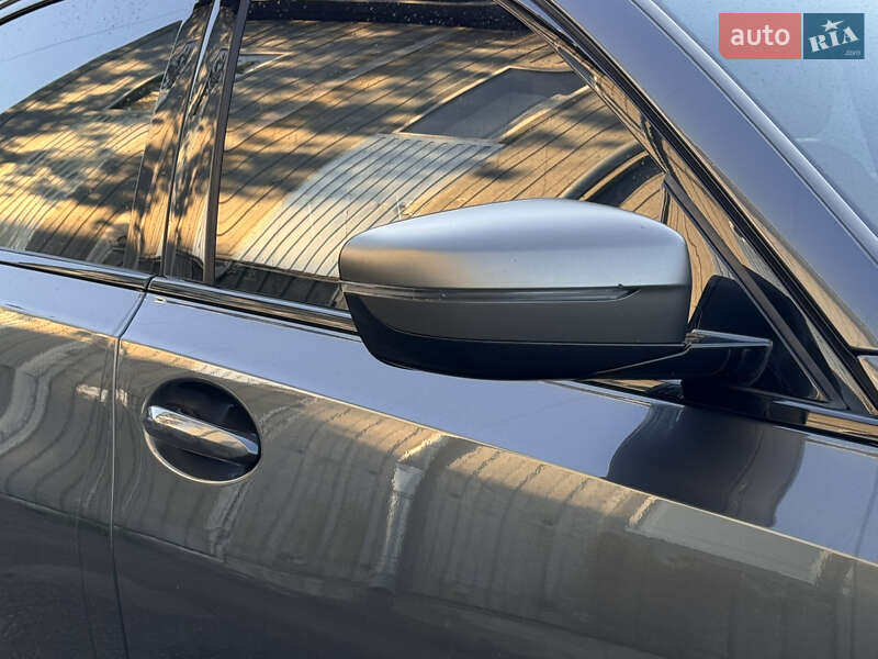 Седан BMW 3 Series 2020 в Виннице